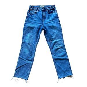 ZARA HW KICK Straight Leg Jean Sz 6 / 38
